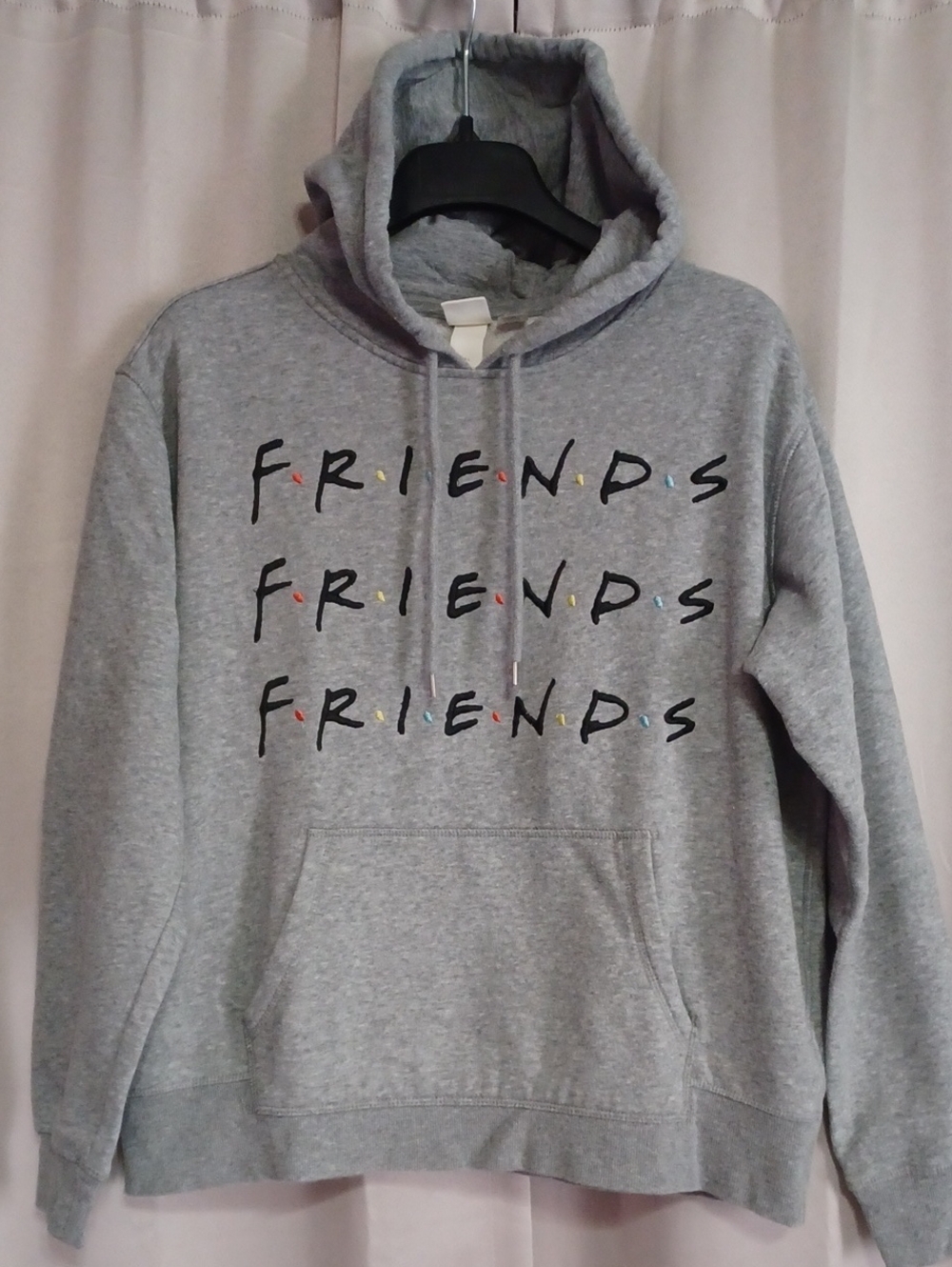 H&M × Warner Bros "Friends" TV Show Logo Hoodie Heather Gray Pouch Pocket Sz L